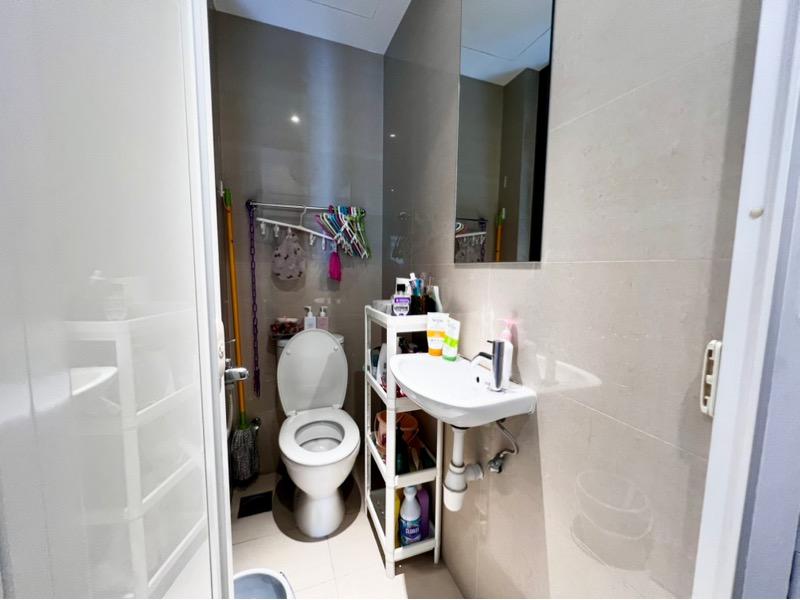 Condominium for Rent, Cape Royale Condominium For Rent, $12,000, 3 Bed 3 Bath 1,722 sqft $6.97 psf, SGD 12,000 | 99-year Leasehold