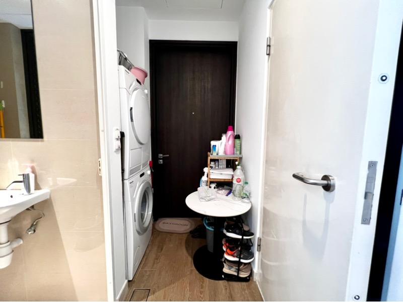 Condominium for Rent, Cape Royale Condominium For Rent, $12,000, 3 Bed 3 Bath 1,722 sqft $6.97 psf, SGD 12,000 | 99-year Leasehold