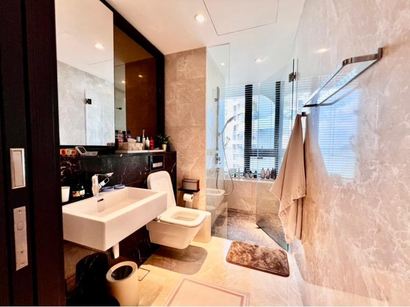 Condominium for Rent, Cape Royale Condominium For Rent, $12,000, 3 Bed 3 Bath 1,722 sqft $6.97 psf, SGD 12,000 | 99-year Leasehold