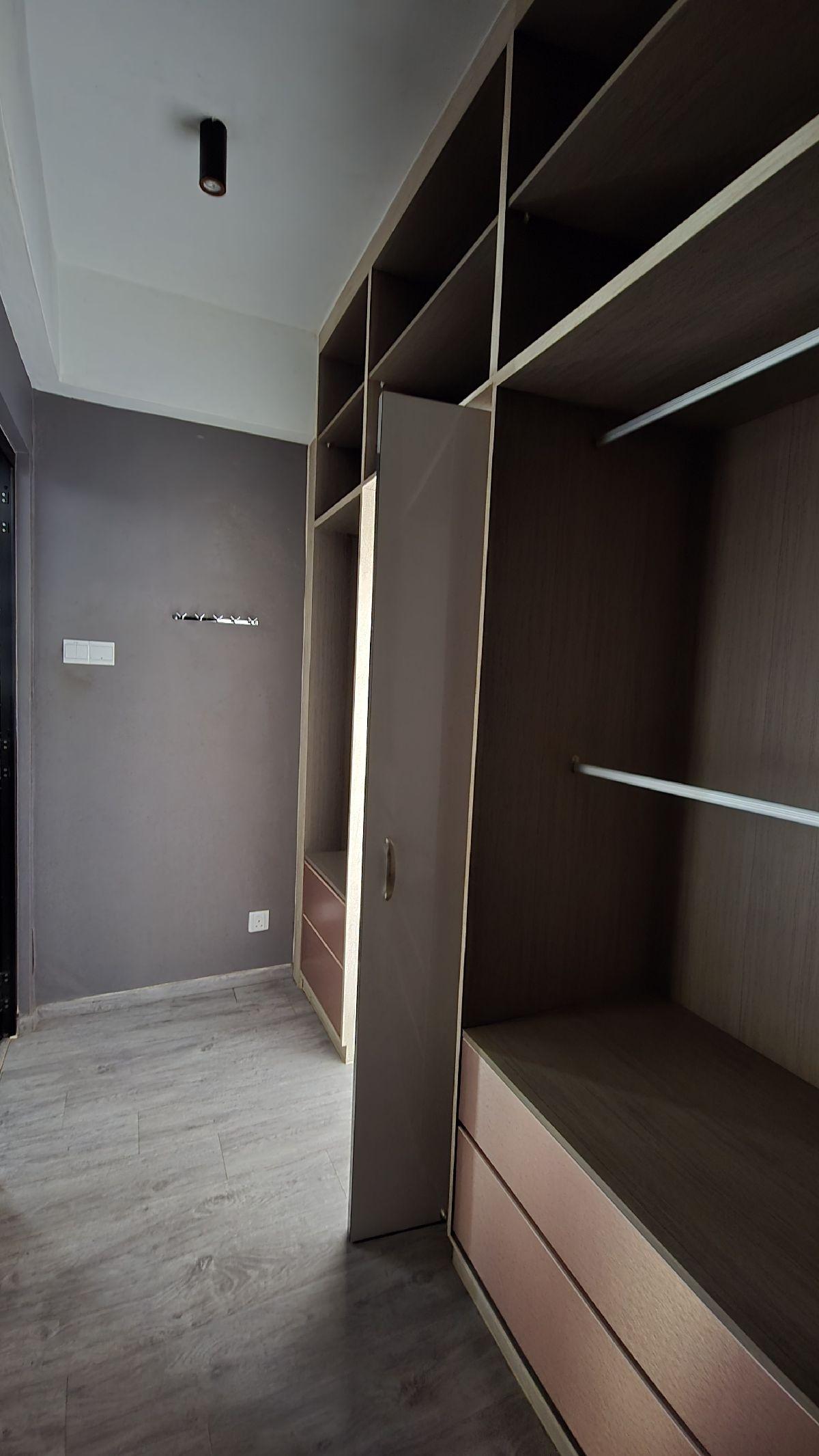 Parkview Apartments Condominium For Rent, $3,800, 2 Bed 2 Bath 915 sqft $4.15 psf