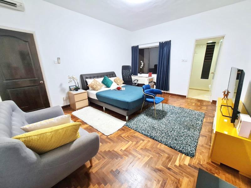 Condominium for Rent, Teresa Ville Condominium Room Rental, $2,200, 1 Bed 1 Bath 220 sqft $10.00 psf, SGD 2,200 | Freehold