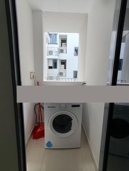 Primo Residences Condominium For Rent, $4,000, 2 Bed 2 Bath 818 sqft $4.89 psf