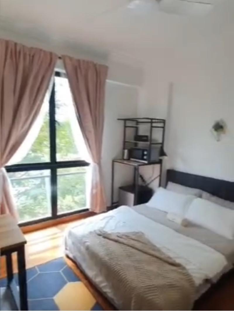 Prop-GPT: Condominium: D18  Simei Green Condominium