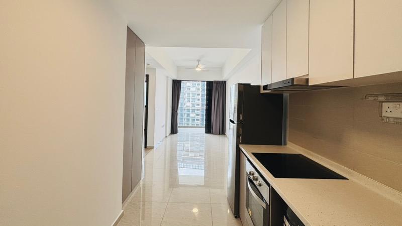 Parc Riviera Condominium For Rent, $4,300, 2 Bed 2 Bath 710 sqft $6.06 psf