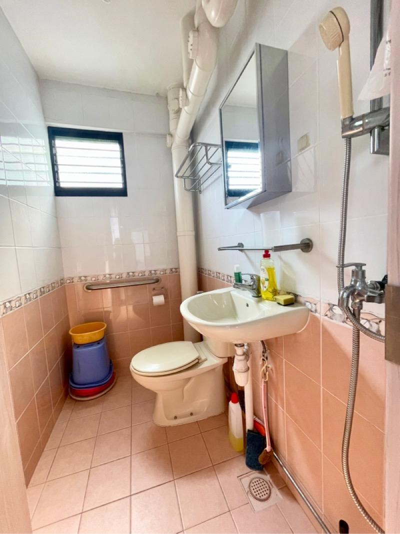 HDB Apartment for Rent, 110 Bishan Street 12 HDB Apartment Room Rental, $1,100, 1 Bed 1 Bath 107 sqft $10.28 psf, SGD 1,100 | 99-year Leasehold