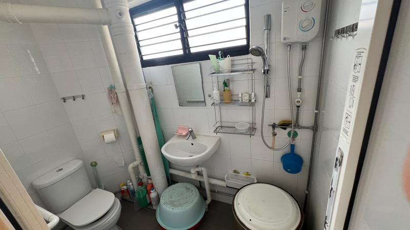 HDB Apartment for Rent, 246 Jurong East Street 24 HDB Apartment Room Rental, $800, 1 Bed 1 Bath 139 sqft $5.76 psf, SGD 800 | 99-year Leasehold