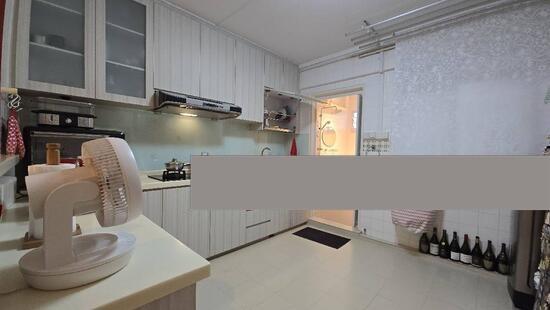 458 Pasir Ris Drive 4 HDB Apartment For Rent, $3,800, 3 Bed 2 Bath 1,130 sqft $3.36 psf