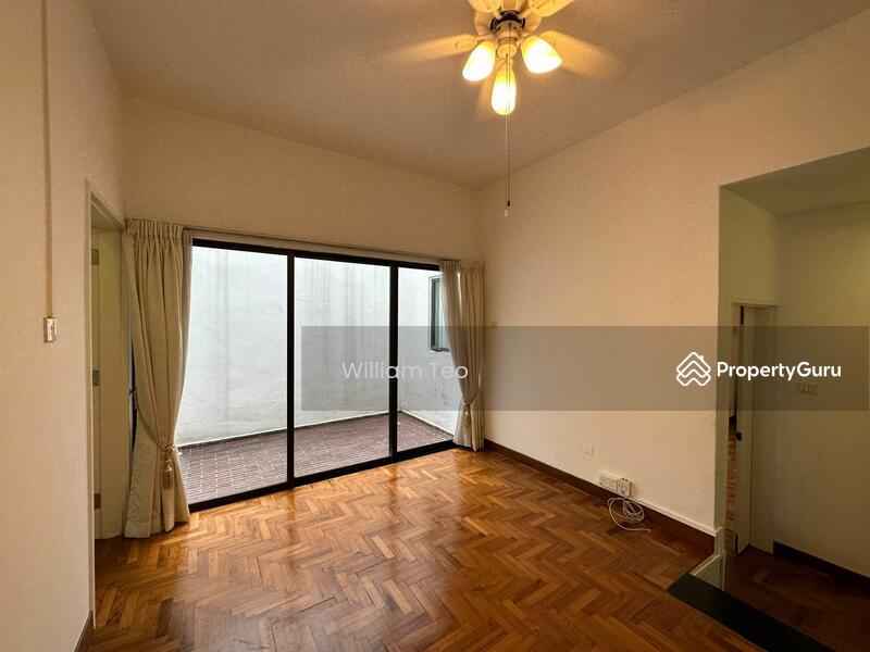 Condominium for Rent: D10, 257000