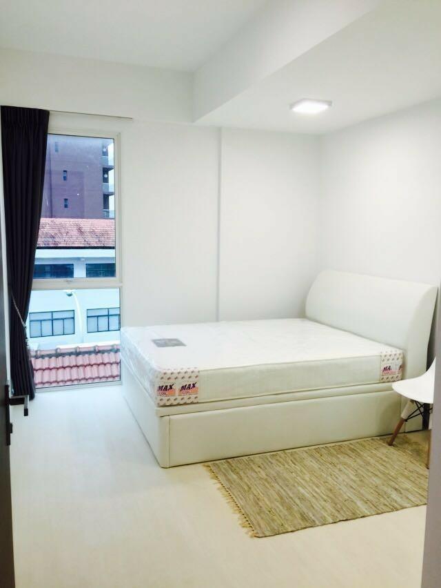 Condominium for Rent: D14, 398664