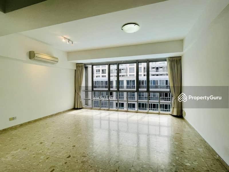 Prop-GPT: Apartment: D09  UE Square