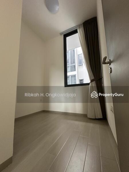 Condominium for Rent: D10, 258263