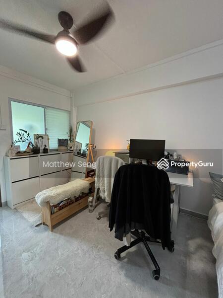 Prop-GPT: HDB Flat: D18  484 Tampines Street 43