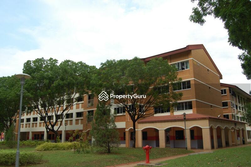 HDB Flat for Rent, 484 Tampines Street 43, SGD 1,950 | 99-year lease