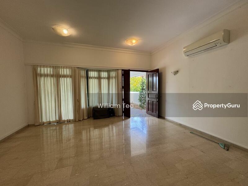 Prop-GPT: Semi-Detached: D16  Eastwood