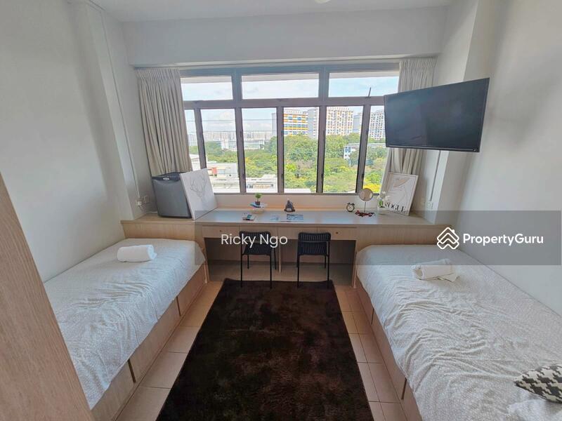 Prop-GPT: Apartment: D22 Boon Lay Coliwoo - Boon Lay ( Near Jurong Point/ Suitable For NTU Student )