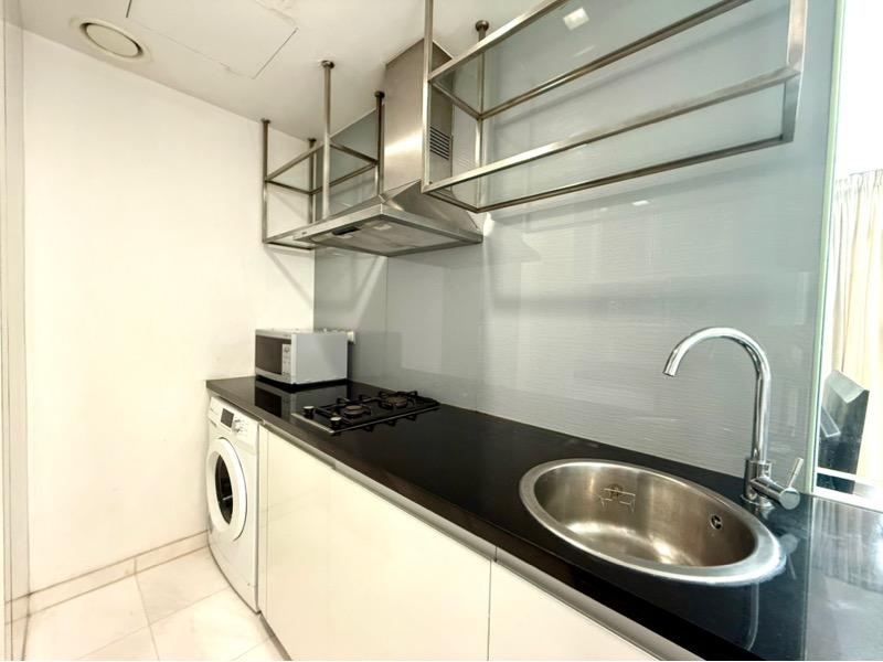 Apartment for Rent, Icon Apartment For Rent, $4,100, 1 Bed 1 Bath 581 sqft $7.06 psf, SGD 4,100 | 99-year Leasehold