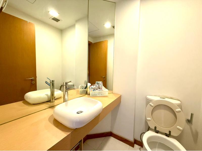 Apartment for Rent, Icon Apartment For Rent, $4,100, 1 Bed 1 Bath 581 sqft $7.06 psf, SGD 4,100 | 99-year Leasehold