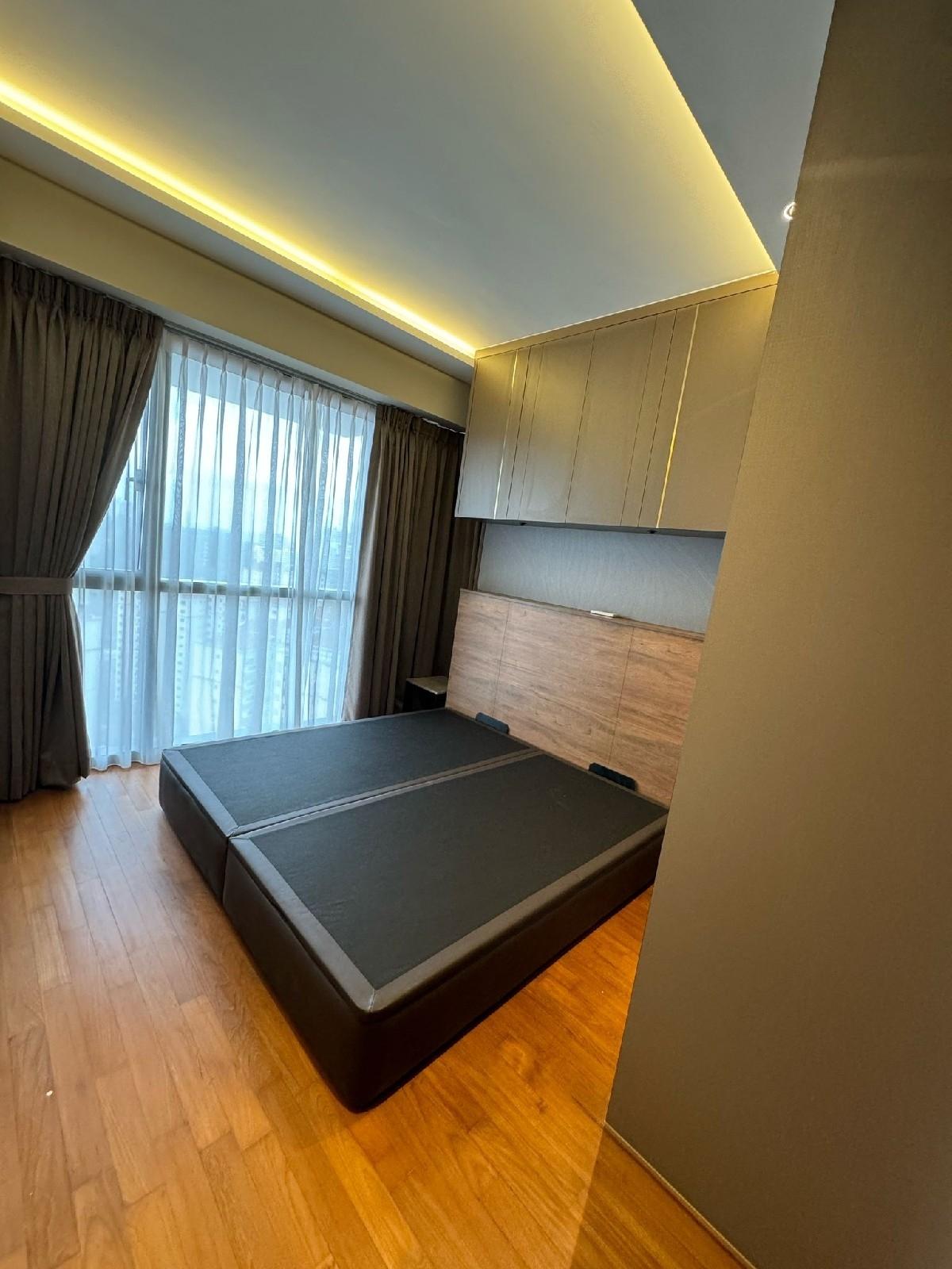 Condominium for Rent, Stirling Residences Condominium For Rent, $7,500, 3 Bed 2 Bath 1,055 sqft $7.11 psf, SGD 7,500 | 99-year Leasehold