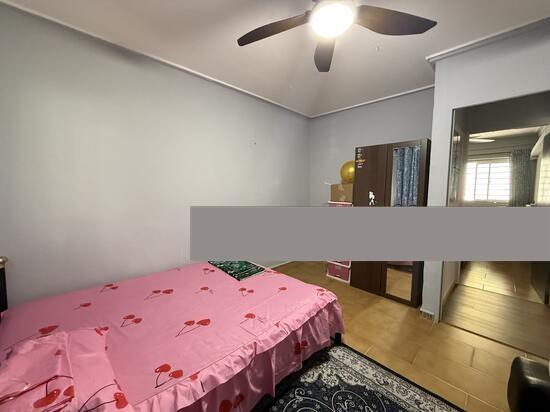 338 Bukit Batok Street 34 HDB Apartment For Rent, $3,500, 3 Bed 2 Bath 904 sqft $3.87 psf