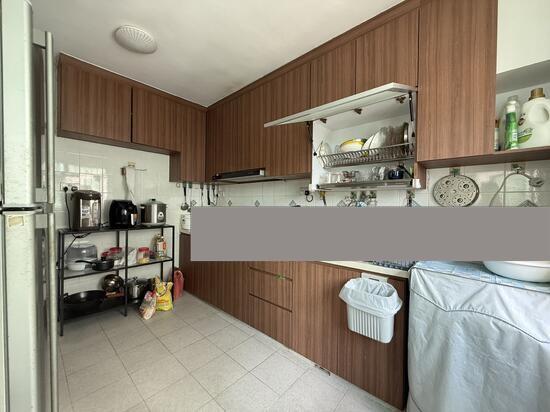 105D Edgefield Plains HDB Apartment Room Rental, $950, 1 Bed 1 Bath 129 sqft $7.36 psf