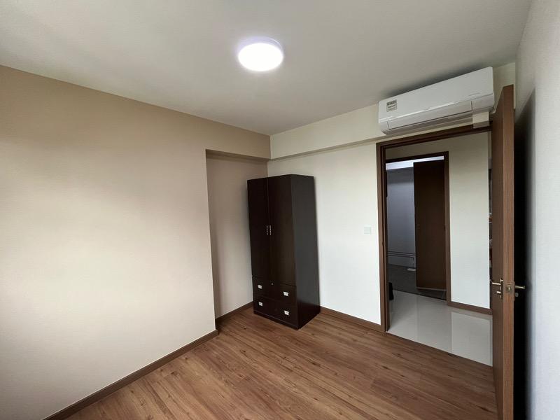 801B West Coast Crescent HDB Apartment Room Rental, $1,300, 1 Bed 1 Bath 86 sqft $15.12 psf