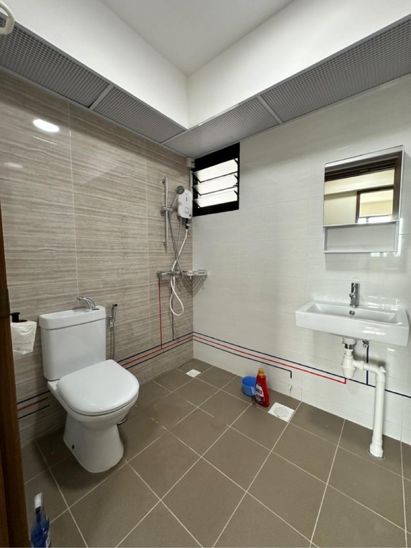 801B West Coast Crescent HDB Apartment Room Rental, $1,300, 1 Bed 1 Bath 86 sqft $15.12 psf