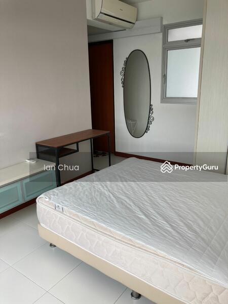 Prop-GPT: HDB Flat: D10 Holland 23 Ghim Moh Link