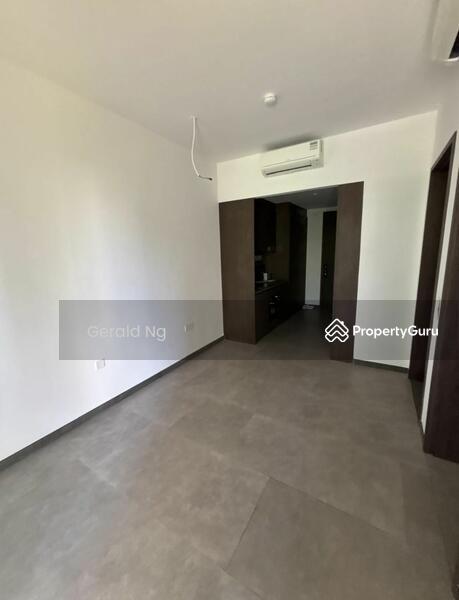 Prop-GPT: Condominium: D07  Midtown Modern