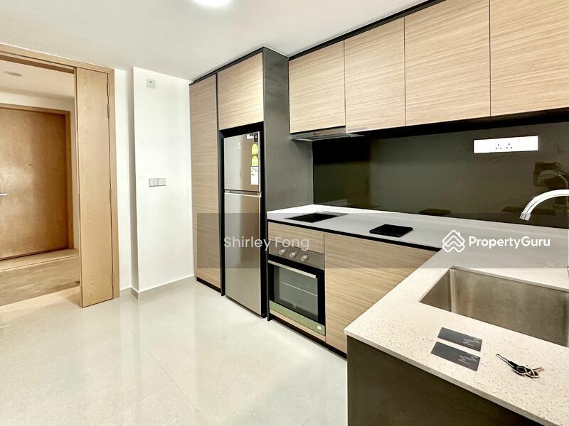 Prop-GPT: Condominium: D23 Hillview Midwood