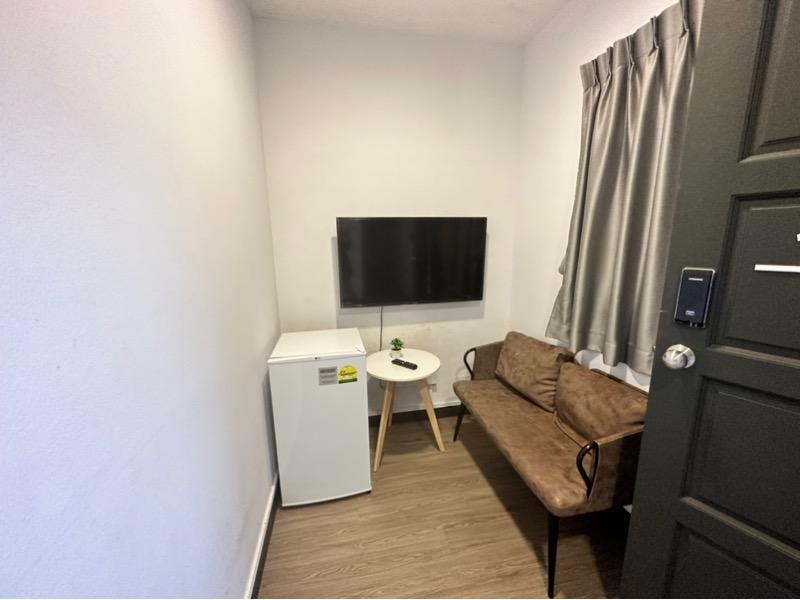 Semi-Detached for Rent: D14
