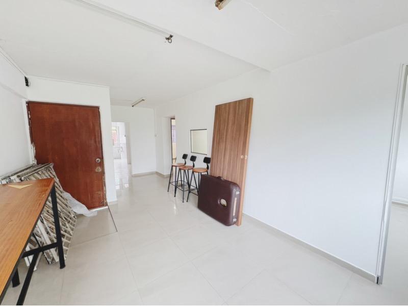 HDB Apartment for Rent: D14, 400301