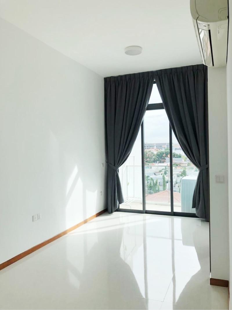 Prop-GPT: Condominium: D19  iSuites @ Palm