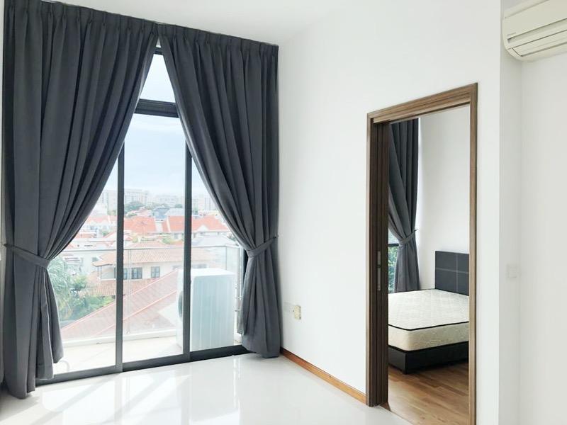 Condominium for Rent: D19, 549340