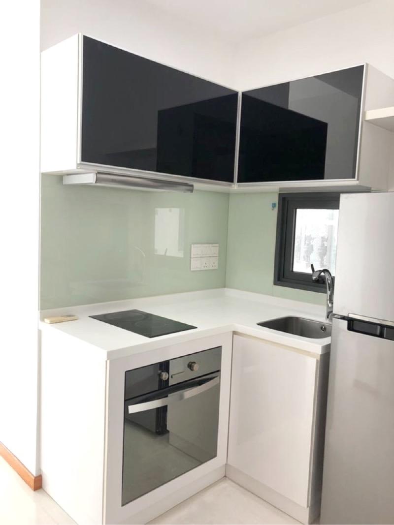 Condominium for Rent: D19, 549340