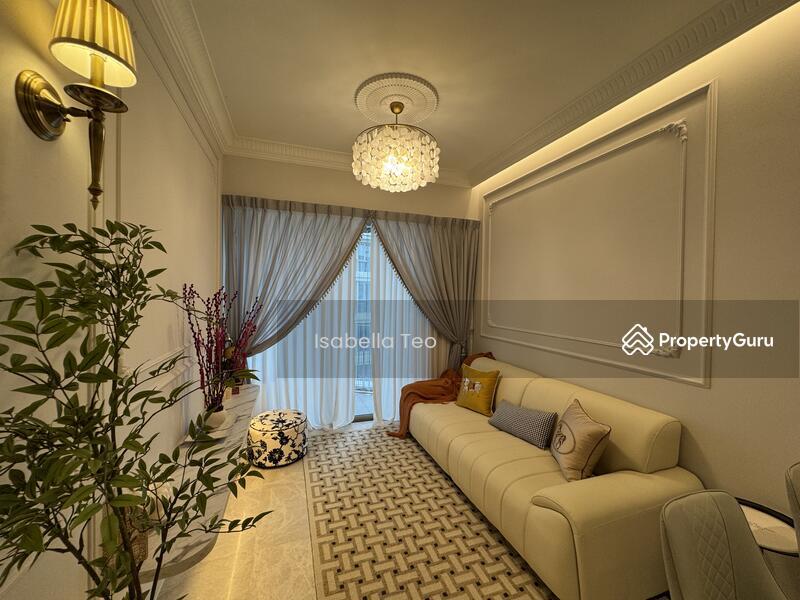 Prop-GPT: Condominium: D04  The Reef at King's Dock