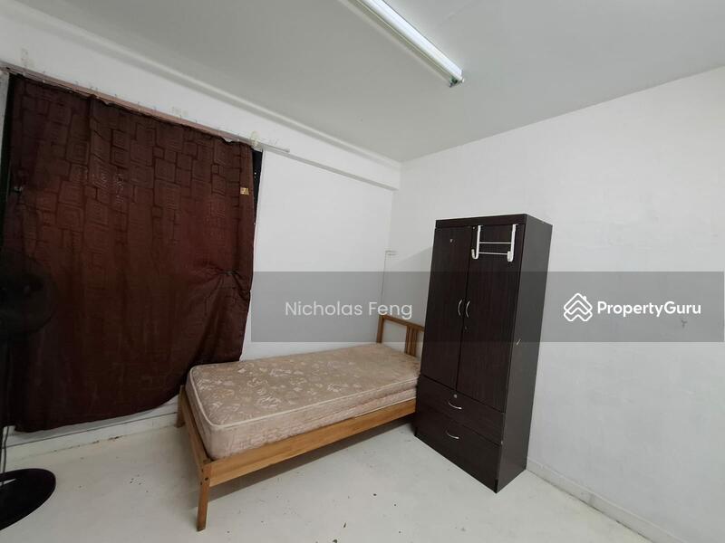 HDB Flat for Rent, 212 Lorong 8 Toa Payoh, SGD 3,400 | 99-year lease