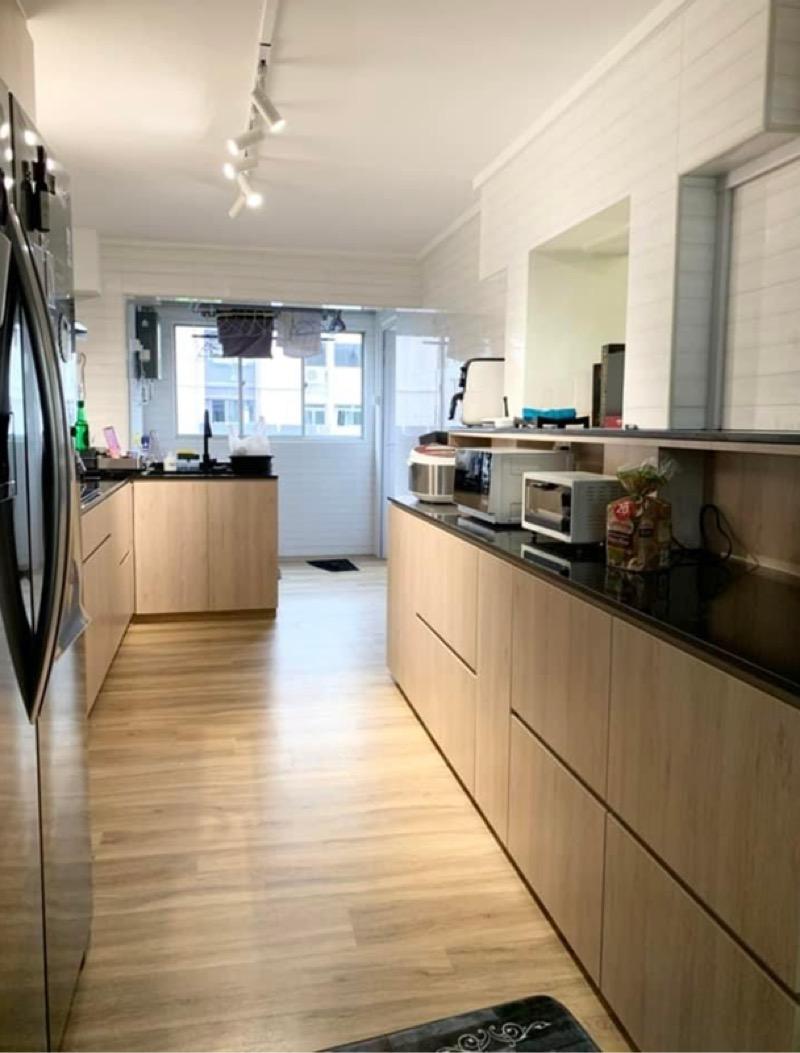 816 Woodlands Street 82 HDB Apartment For Rent, $800, 5 Bed 3 Bath 1,700 sqft $0.47 psf