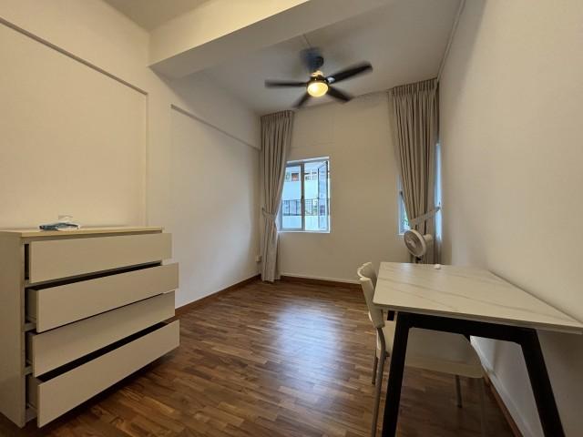 65 Tiong Poh Road HDB Apartment For Rent, $5,400, 3 Bed 1 Bath 958 sqft $5.64 psf