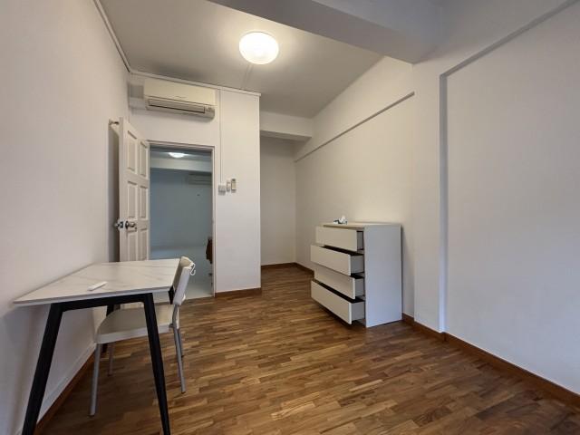 65 Tiong Poh Road HDB Apartment For Rent, $5,400, 3 Bed 1 Bath 958 sqft $5.64 psf