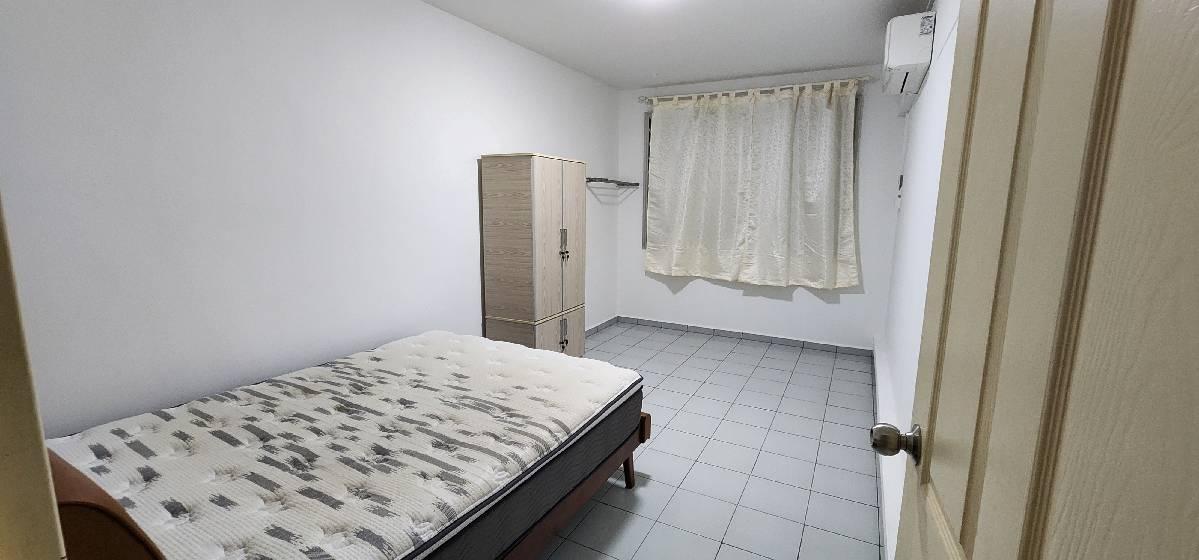 Prop-GPT: HDB Apartment: D18  872 TAMPINES VISTA