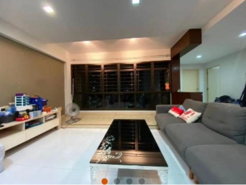 Prop-GPT: HDB Apartment: D22 Boon Lay 634 Jurong West Street 65