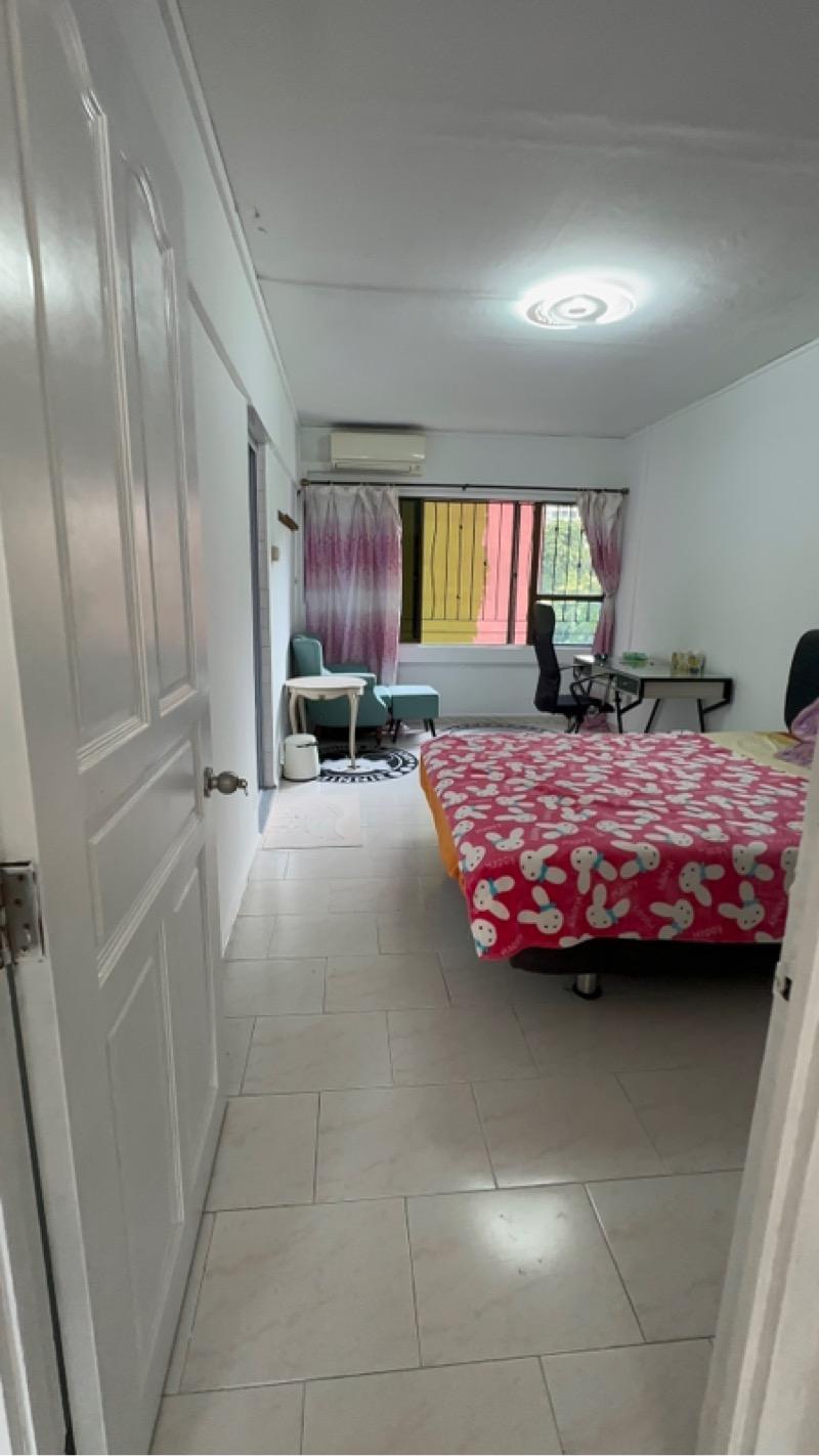 Apartment for Rent, People's Park Complex Apartment Room Rental, $2,400, 1 Bed 1 Bath 250 sqft $9.60 psf, SGD 2,400