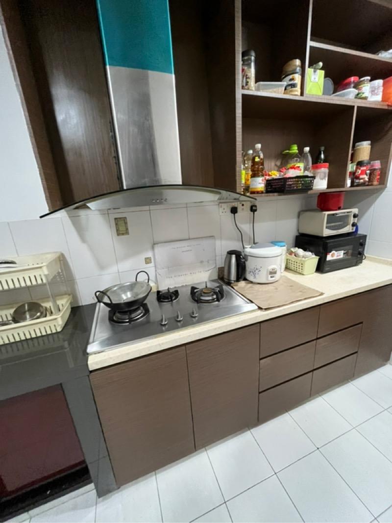 Condominium for Rent, Centro Mansions Condominium Room Rental, $1,100, 1 Bed 1 Bath 90 sqft $12.22 psf, SGD 1,100