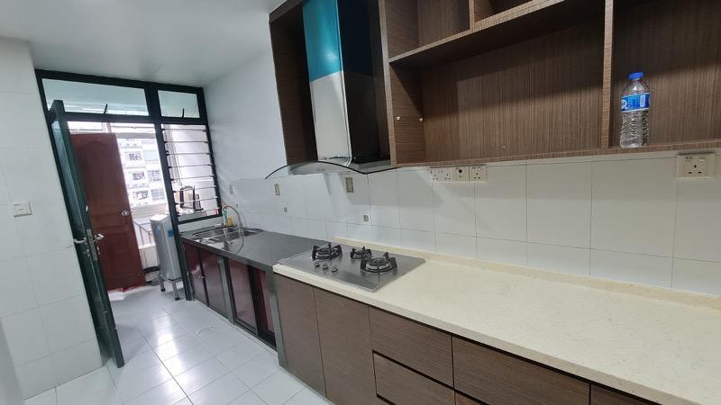 Condominium for Rent, Centro Mansions Condominium Room Rental, $1,100, 1 Bed 1 Bath 90 sqft $12.22 psf, SGD 1,100