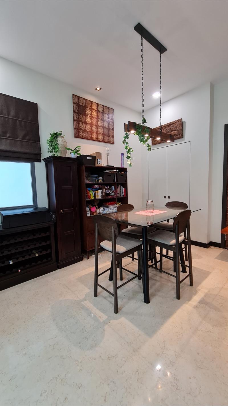 The Waterina Apartment For Rent, $3,800, 1 Bed 1 Bath 872 sqft $4.36 psf