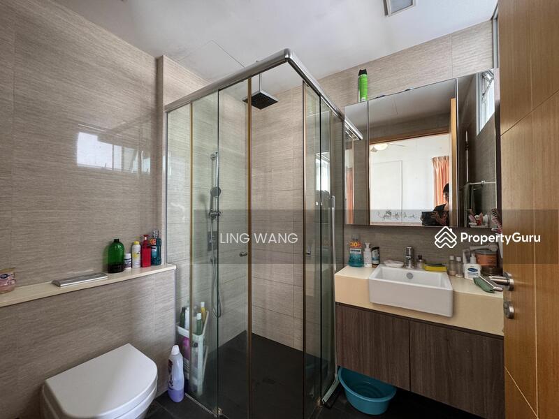 Condominium for Rent: D19, 547803