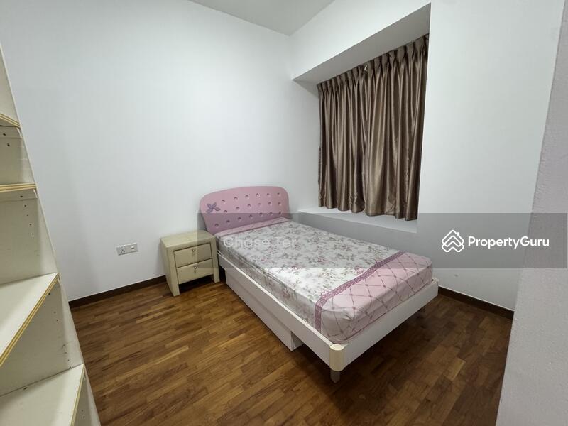 Prop-GPT: Condominium: D18 Pasir Ris The Palette