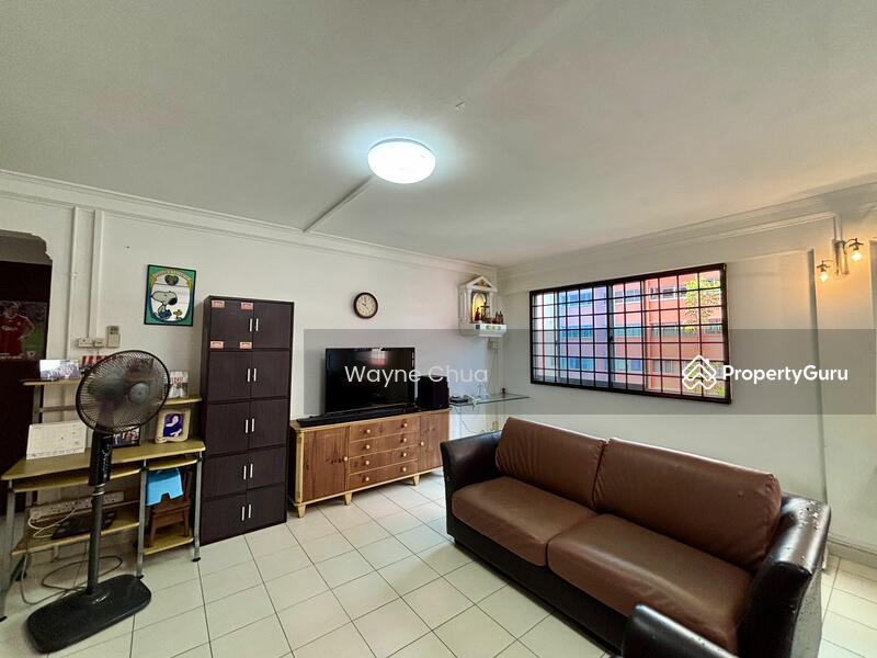 HDB Flat for Rent, CHEAP & Bright Common Room For Rent, SGD 699 | 99-year lease