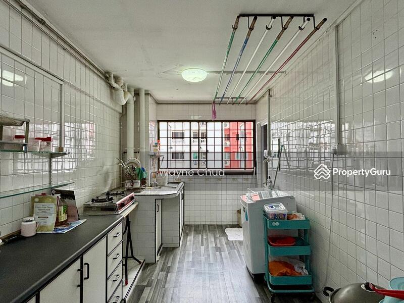 HDB Flat for Rent, CHEAP & Bright Common Room For Rent, SGD 699 | 99-year lease