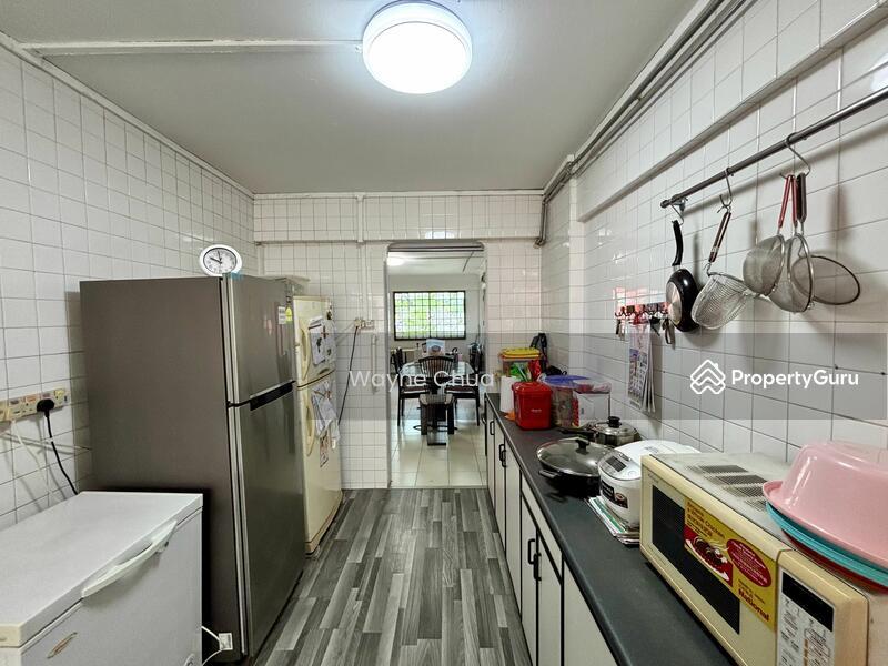 HDB Flat for Rent, CHEAP & Bright Common Room For Rent, SGD 699 | 99-year lease